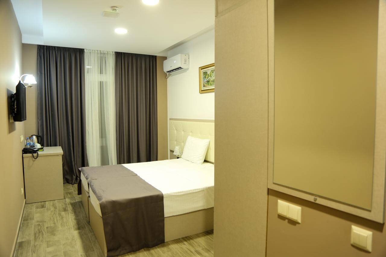 Hotel Jeal Batumi Exterior foto
